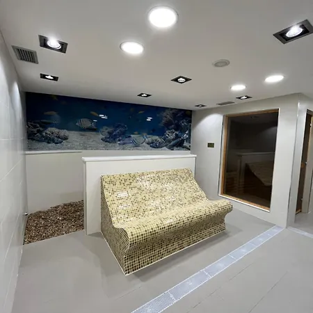 Apartment Moderno Con Piscinas,gimnasio En Mijas