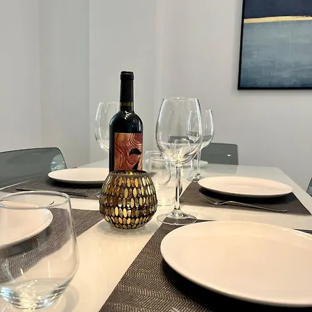 Moderno Con Piscinas,gimnasio En Mijas Apartment